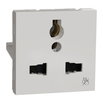 13A Int Socket with Shutter